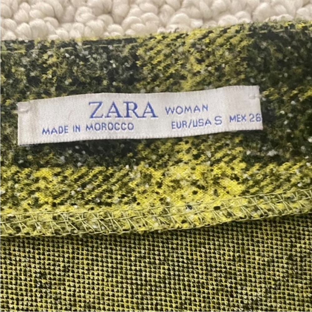 Zara Black & Yellow Mini Skirt - Picture 2 of 6